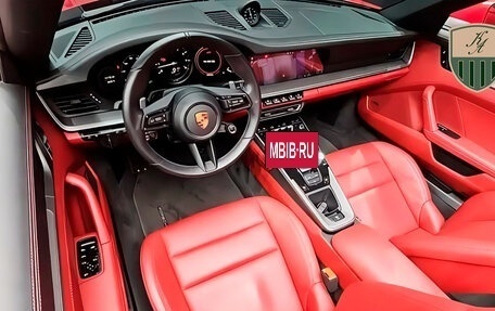 Porsche 911, 2021 год, 13 758 000 рублей, 2 фотография