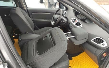 Renault Scenic III, 2009 год, 650 000 рублей, 7 фотография