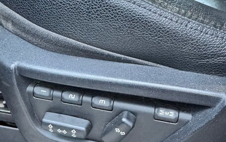 Land Rover Discovery III, 2007 год, 1 200 000 рублей, 25 фотография