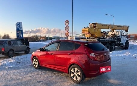 Hyundai Solaris II рестайлинг, 2011 год, 600 000 рублей, 3 фотография