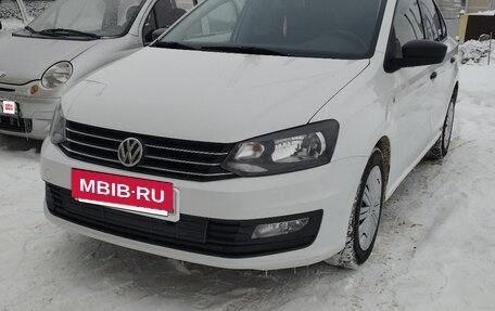 Volkswagen Polo VI (EU Market), 2016 год, 967 000 рублей, 2 фотография