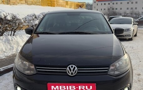 Volkswagen Polo VI (EU Market), 2012 год, 680 000 рублей, 2 фотография