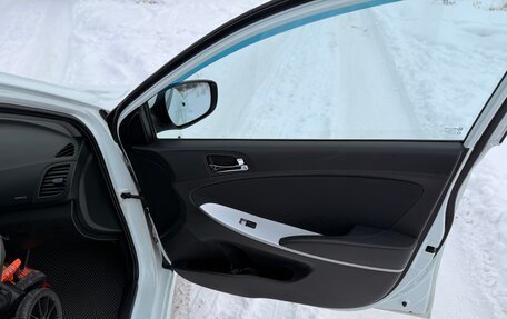 Hyundai Solaris II рестайлинг, 2012 год, 790 000 рублей, 9 фотография