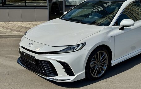 Toyota Camry, 2025 год, 4 152 000 рублей, 2 фотография