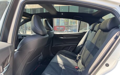 Toyota Camry, 2025 год, 4 152 000 рублей, 14 фотография