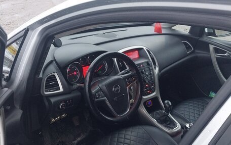 Opel Astra J, 2010 год, 580 000 рублей, 10 фотография