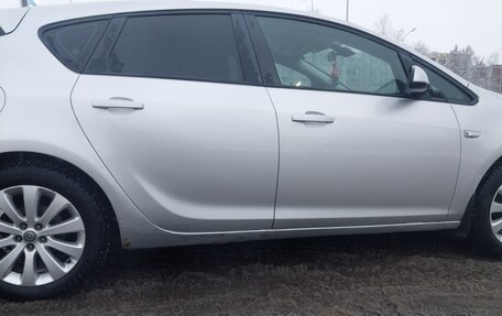 Opel Astra J, 2010 год, 580 000 рублей, 8 фотография