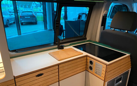 Volkswagen Caravelle T6 рестайлинг, 2024 год, 11 970 000 рублей, 14 фотография