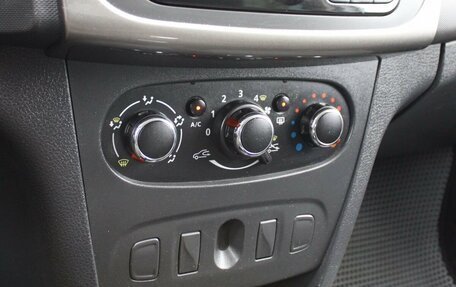 Renault Sandero II рестайлинг, 2020 год, 1 049 000 рублей, 13 фотография