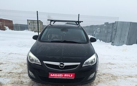 Opel Astra J, 2011 год, 575 000 рублей, 1 фотография