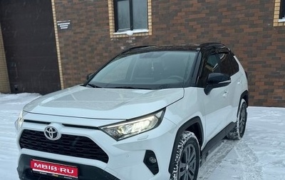 Toyota RAV4, 2021 год, 3 450 000 рублей, 1 фотография
