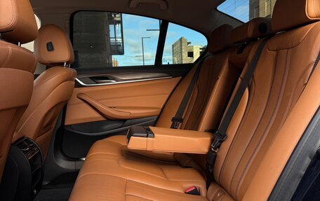 BMW 5 серия, 2018 год, 3 250 000 рублей, 13 фотография