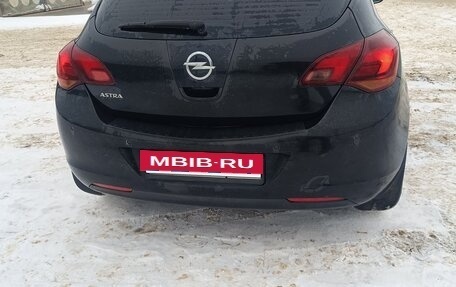 Opel Astra J, 2011 год, 575 000 рублей, 4 фотография