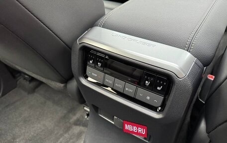 Toyota Land Cruiser Prado, 2025 год, 11 790 000 рублей, 24 фотография