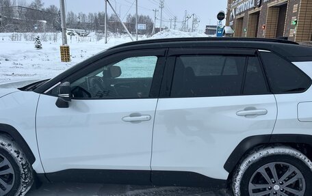 Toyota RAV4, 2021 год, 3 450 000 рублей, 9 фотография