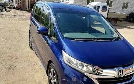 Honda Freed II, 2018 год, 1 600 000 рублей, 2 фотография