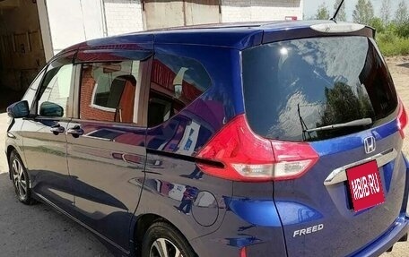 Honda Freed II, 2018 год, 1 600 000 рублей, 5 фотография