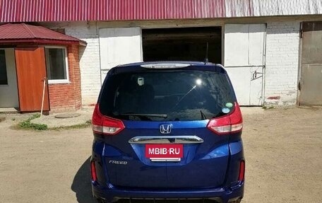 Honda Freed II, 2018 год, 1 600 000 рублей, 6 фотография
