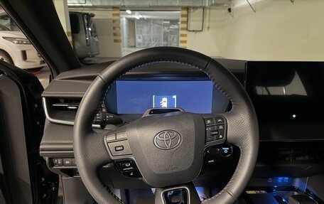 Toyota Camry, 2025 год, 5 800 000 рублей, 6 фотография