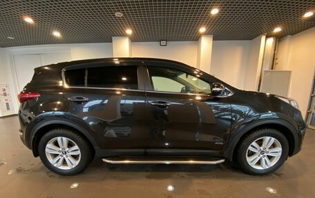 KIA Sportage IV рестайлинг, 2018 год, 2 299 000 рублей, 2 фотография