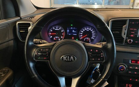 KIA Sportage IV рестайлинг, 2018 год, 2 299 000 рублей, 10 фотография