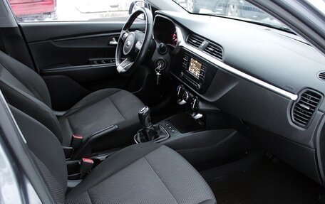 KIA Rio IV, 2021 год, 1 379 000 рублей, 10 фотография