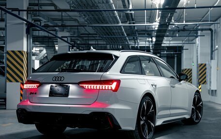 Audi RS 6, 2022 год, 14 900 000 рублей, 13 фотография