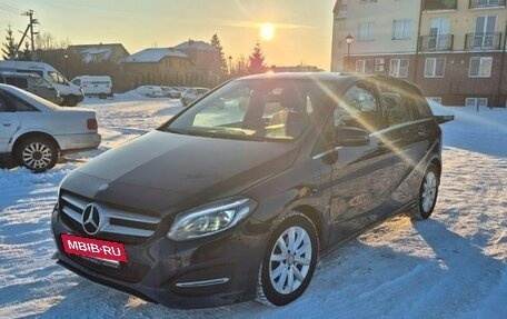 Mercedes-Benz B-Класс, 2017 год, 1 790 000 рублей, 7 фотография