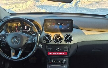 Mercedes-Benz B-Класс, 2017 год, 1 790 000 рублей, 9 фотография
