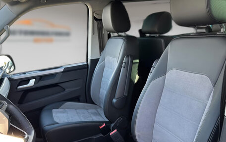 Volkswagen Multivan T6 рестайлинг, 2024 год, 10 250 000 рублей, 15 фотография