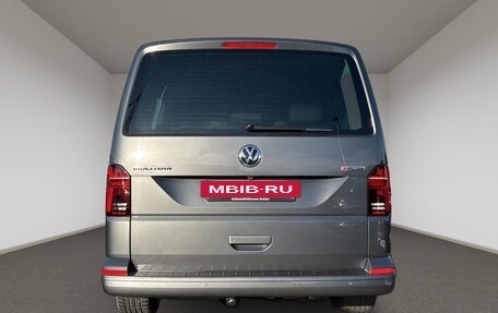 Volkswagen Multivan T6 рестайлинг, 2024 год, 10 250 000 рублей, 4 фотография