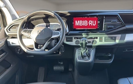 Volkswagen Multivan T6 рестайлинг, 2024 год, 10 250 000 рублей, 14 фотография