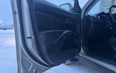 Mitsubishi Outlander III рестайлинг 3, 2008 год, 800 000 рублей, 15 фотография