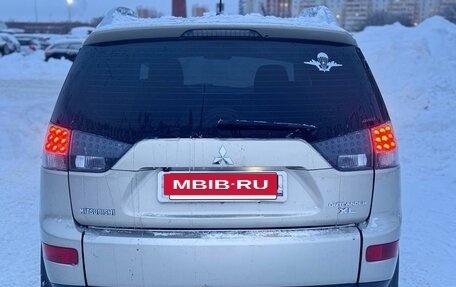 Mitsubishi Outlander III рестайлинг 3, 2008 год, 800 000 рублей, 5 фотография