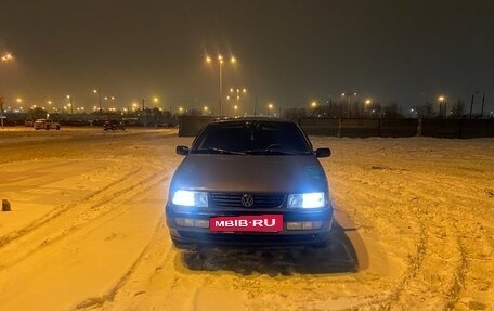 Volkswagen Passat B4, 1994 год, 280 000 рублей, 2 фотография