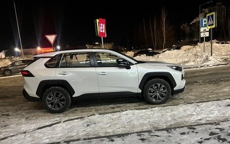 Toyota RAV4, 2025 год, 3 999 000 рублей, 7 фотография