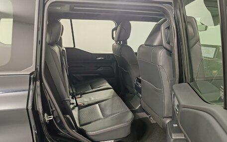 Toyota Land Cruiser Prado, 2025 год, 13 300 000 рублей, 28 фотография