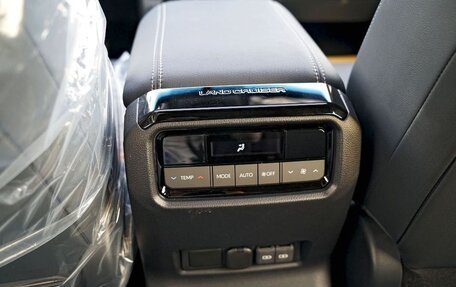 Toyota Land Cruiser Prado, 2025 год, 9 594 000 рублей, 12 фотография