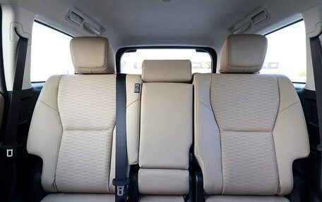 Toyota Land Cruiser Prado, 2025 год, 9 594 000 рублей, 28 фотография