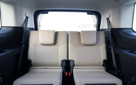 Toyota Land Cruiser Prado, 2025 год, 9 594 000 рублей, 30 фотография