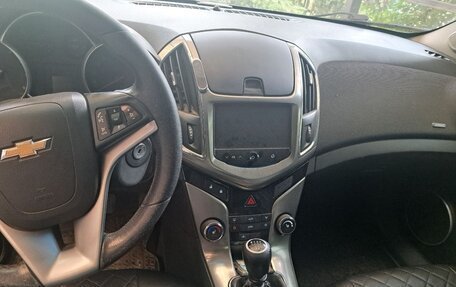 Chevrolet Cruze II, 2013 год, 700 000 рублей, 4 фотография