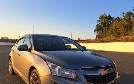 Chevrolet Cruze II, 2013 год, 700 000 рублей, 2 фотография
