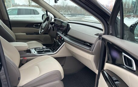 KIA Carnival, 2024 год, 5 900 000 рублей, 21 фотография