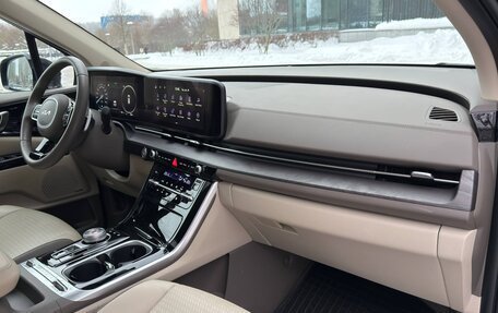 KIA Carnival, 2024 год, 5 900 000 рублей, 22 фотография