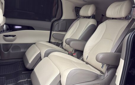 KIA Carnival, 2024 год, 5 900 000 рублей, 36 фотография