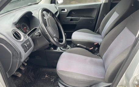 Ford Fusion I, 2006 год, 700 000 рублей, 6 фотография