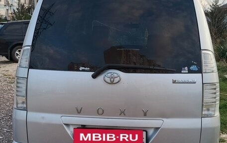 Toyota Voxy II, 2007 год, 1 150 000 рублей, 4 фотография