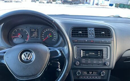 Volkswagen Polo VI (EU Market), 2017 год, 1 200 000 рублей, 2 фотография