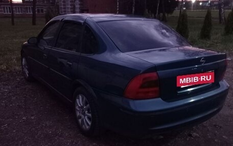 Opel Vectra B рестайлинг, 2002 год, 280 000 рублей, 3 фотография