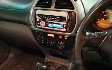 Toyota RAV4, 2000 год, 570 000 рублей, 11 фотография